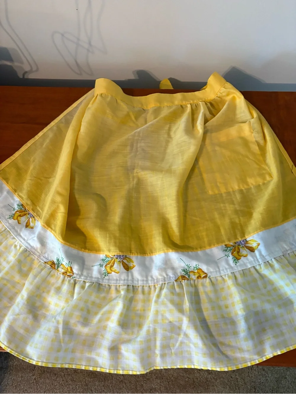 Vintage Yellow Gingham Half Apron Floral Eyelet Lace Ruffle